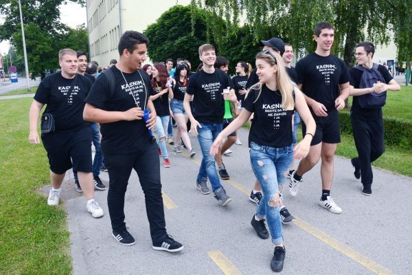 Kolona maturanata u Sisku