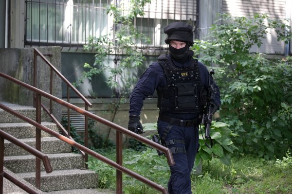 Specijalna policija na terenu u Šišićevoj zbog dojave o pucnjavi