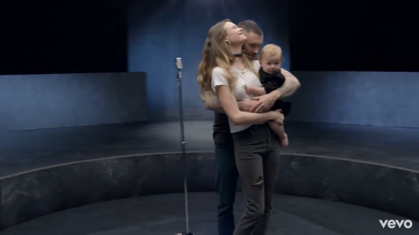 Adam Levine i Behati Prinsloo