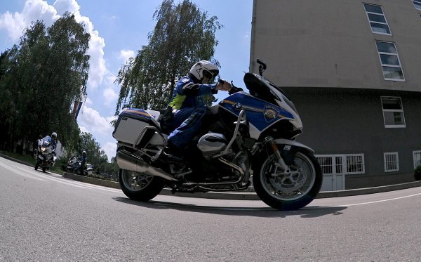 Ministar unutarnjih poslova podjelio ključeve novih službenih vozila