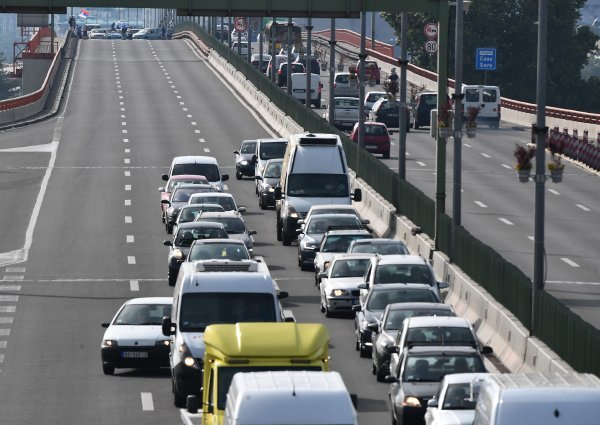 Vozači u Srbiji zbog cijena goriva blokirali prometnice