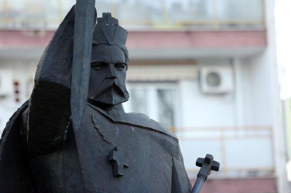 Kip kralja Zvonimira u Kninu