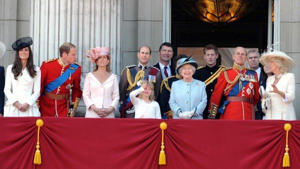 Kate Middleton na balkonu Buckinghamske palače 2011. godine