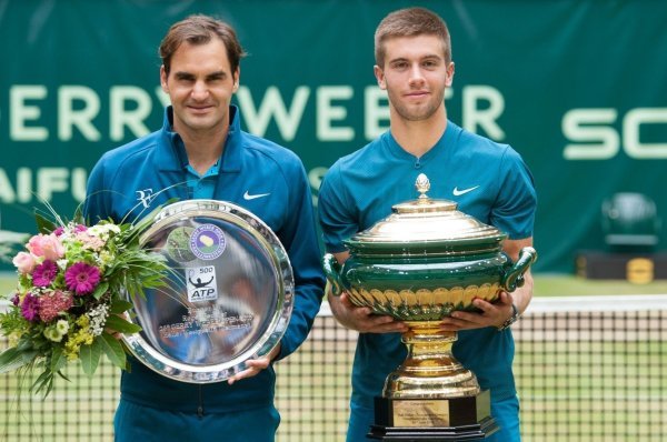 Roger Federer i Borna Ćorić u Halleu