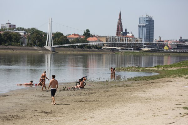 Na osječkim kupalištima redovito se kontrolira kakvoća vode za kupanje