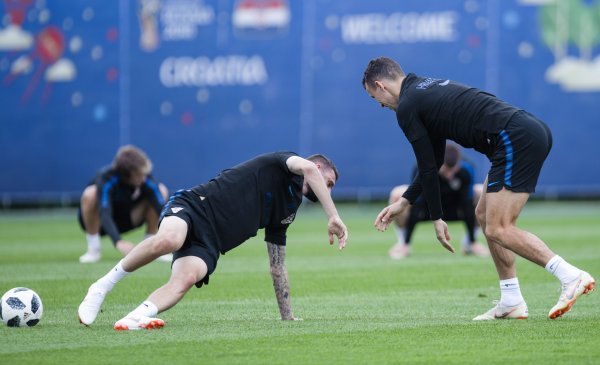 Hrvatski reprezentativci odradili su zadnji trening u Roščinu uoči odlaska u Nižnji Novgorod na utakmicu protiv Danske