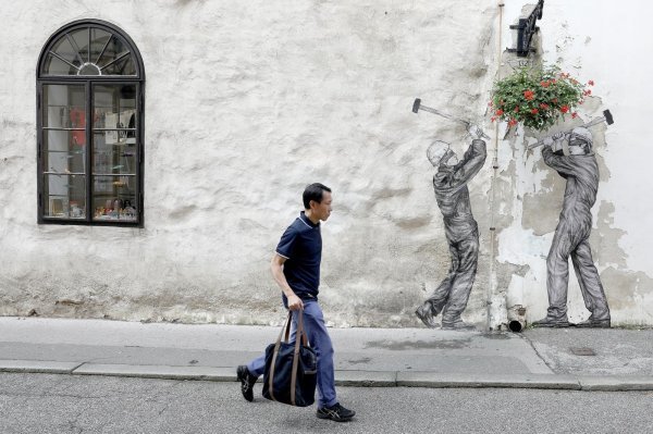 Grafit na kuli Lotrščak