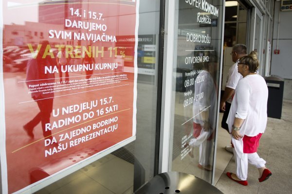 Dućani zatvaraju vrata