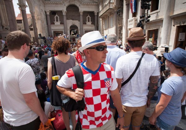Split: Navijačka atmosfera uoči nogometnog finala Francuska - Hrvatska