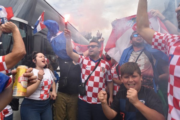 Navijači s Velesajma kreću na Trg bana Jelačića