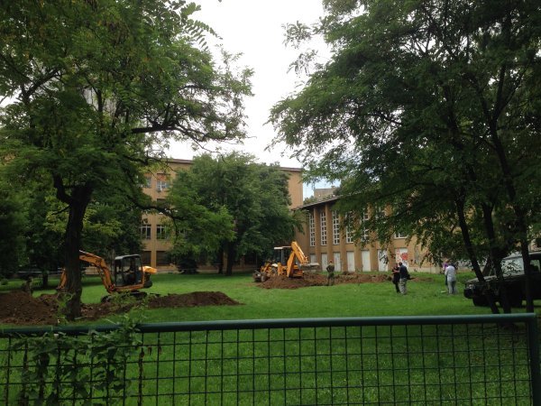 Iskopavanje kod Pedagoške akademije