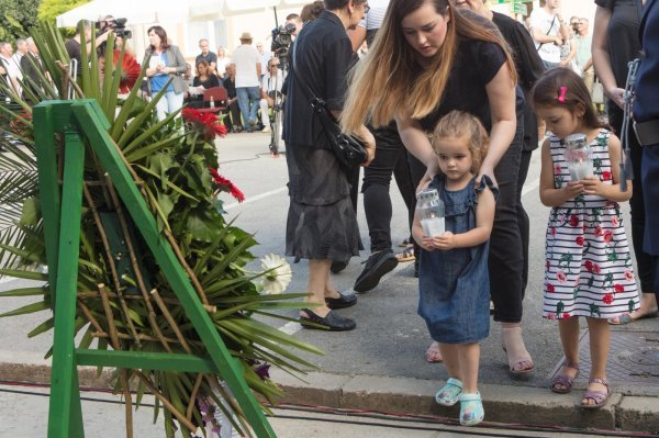 Polaganjem vijenaca obilježena 27. obljetnica napada na Policijsku postaju Dalj