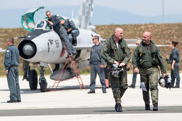 Pukovnik Christian Jagodić sa zapovjednikom zrakoplovne baze Ramat David