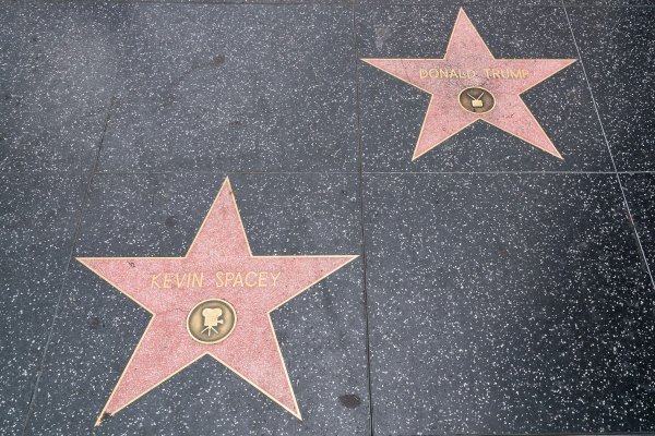 Kevin Spacey i Donald Trump na Stazi slavnih u Hollywoodu