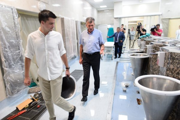 Ministar Milan Kujundžić u Kliničkoj bolnici Merkur