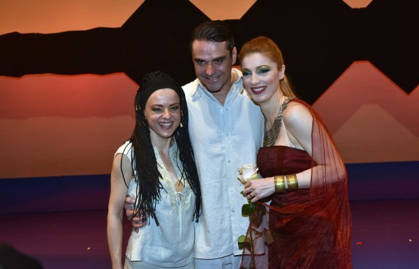 Renata Sabljak, Đani Stipaničev i Vanda Winter na svečanoj izvedbi mjuzikla 'Aida' u Komediji u veljači 2018.