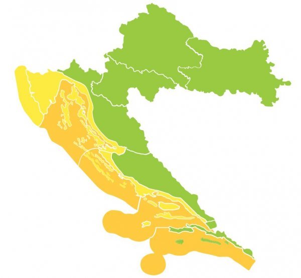 Zbog jakih udara vjetra izdan je žuti alarm za cijeli Jadran