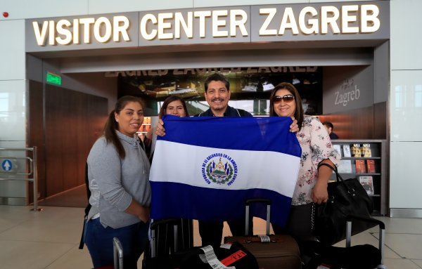 Stigao fotoreporter AFP-a Yuri Cortez kojeg su Vatreni u slavlju oborili