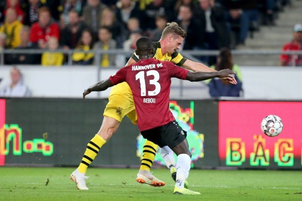Hannover (Ihlas Bebou) - Borussia Dortmund (Lukasz Piszczek)