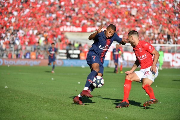 Nimes (Gaetan Paquiez) - PSG (Kylian Mbappe)