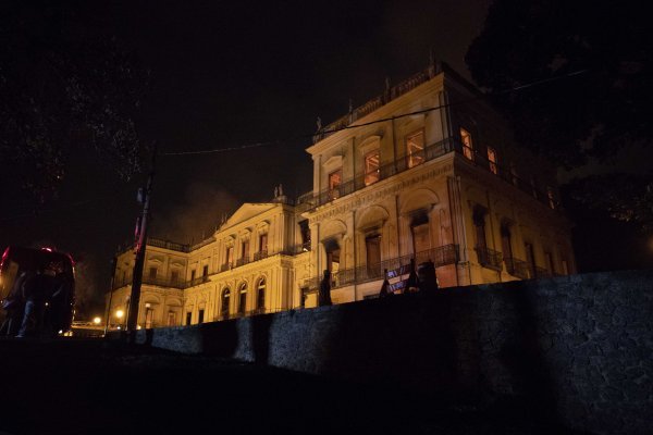 Požar u Nacionalnom muzeju u Brazilu