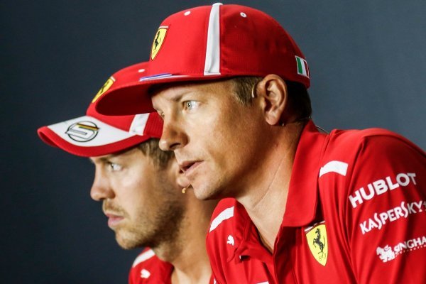 Sebastian Vettel i Kimi Raikkonen