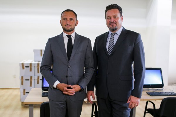 Počela provjera broja i vjerodostojnosti potpisa birača za raspisivanje državnih referenduma