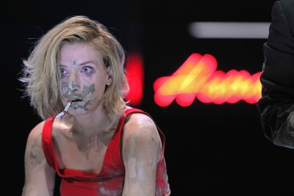 Predstava 'Pijani' u Gavelli