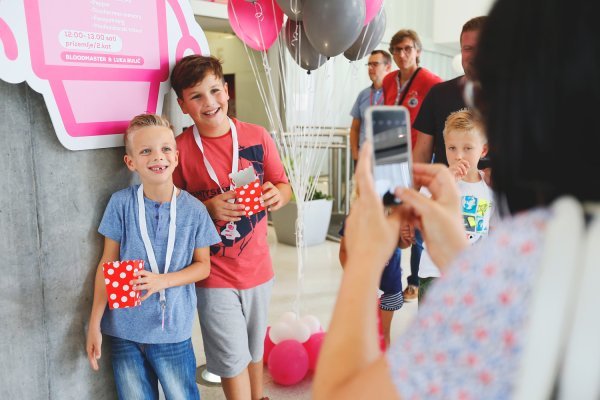 Dan s mamom i tatom na poslu u HT-u