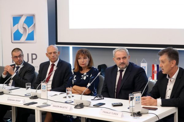 Tihomir Premužak, Zdravko Jelčić, Gordana Deranja, Davor Majetić i Franjo Turek