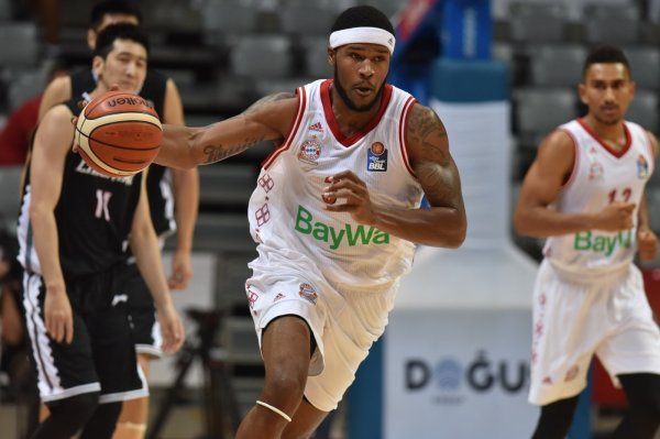 Bayern Munich (Davin Booker) - Liaoning