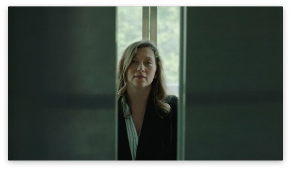 Branka Katić kao Dijana Mitrović