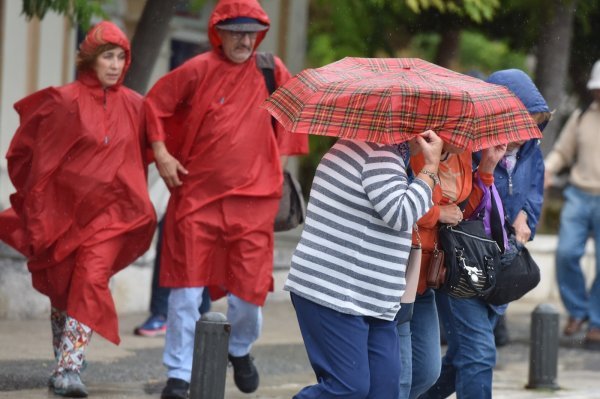 Kiša i vjetar zahvatili šibensko područje