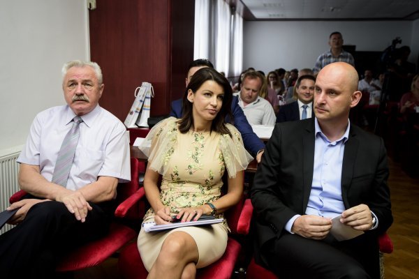 Ante Vučić, Josipa Rimac i Tomislav Tolušić na veleučilištu u Kninu Nikša Stipaničev / CROPIX