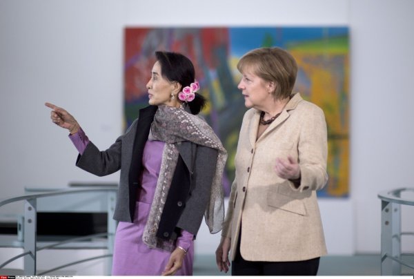 Aung San Suu Kyi i Angela Merkel