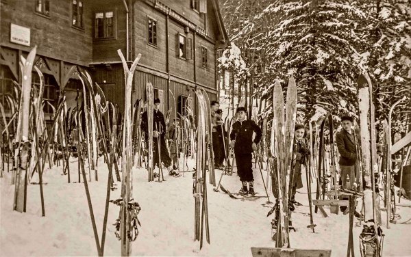 Skijaši na Sljemenu