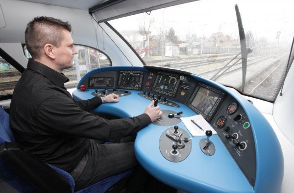 Dizel-motorni vlak koji će prometovati u Splitu