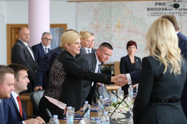 Predsjednica za vrijeme sastanka