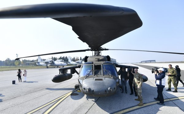 Predstavljanje višenamjenskog helikoptera Black Hawk