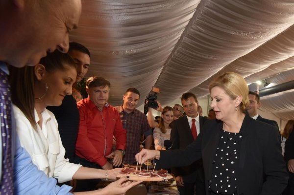 Predsjednica Kolinda Grabar-Kitarović posjetila 12.Internacionalni sajam pršuta