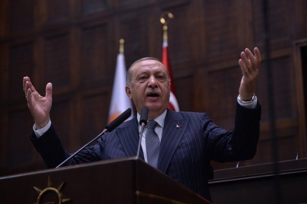 Erdogan u turskom parlamentu žučno je iznosio detalje istrage ubojstva novinara
