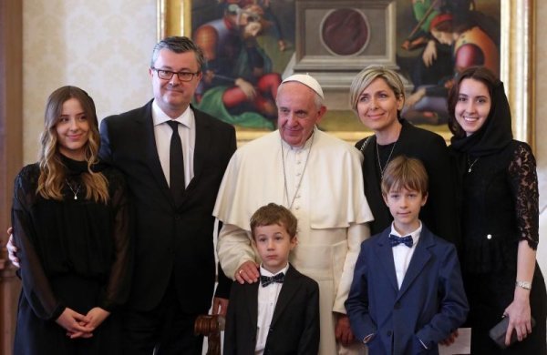 Obitelj Orešković s Papom Franjom