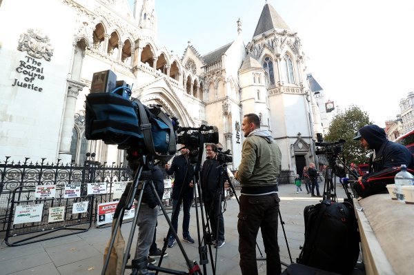 Todorić izbjegao novinare i ušao u zgradu Visokog suda na sporedni ulaz