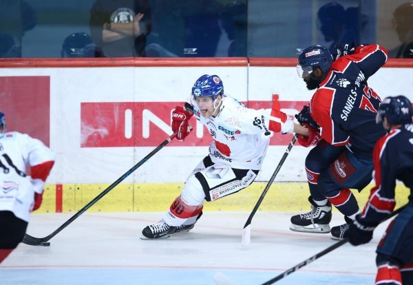 KHL Medveščak Zagreb - HC TWK Innsbruck (Mario Lamoureux)