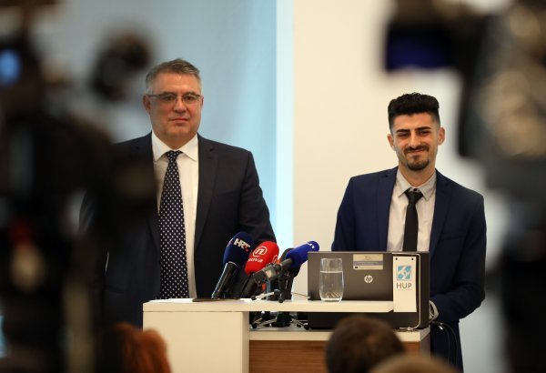 Pavao Ćorluka, Puria Javidi