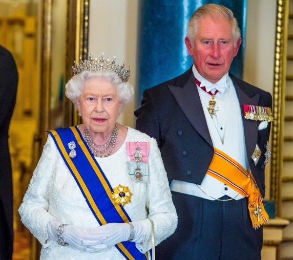 Kraljijca Elizabeta II i princ Charles