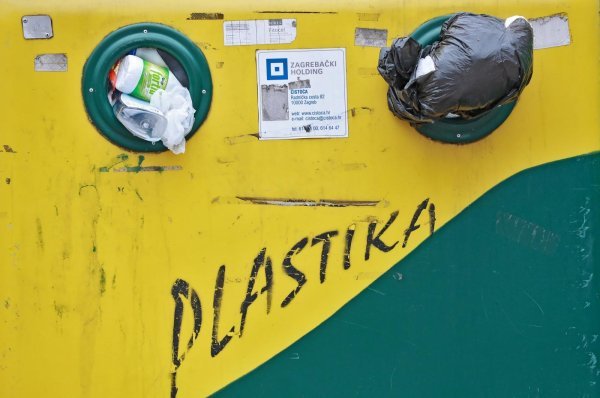 Istekao ugovor Čistoće i CIOS-a, niču divlja odlagališta plastike