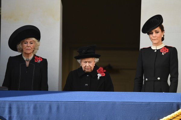 Camilla, vojvotkinja Cornwalla, Kraljica Elizabeta II, Kate Middleton