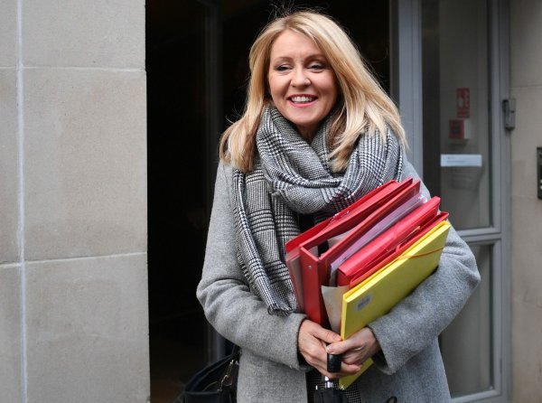 Esther McVey, bivša ministrica rada i mirovinskog sustava