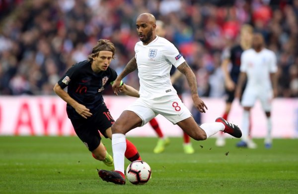 Engleska (Fabian Delph) - Hrvatska (Luka Modrić)